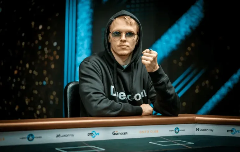 Оссі Кетола покерист