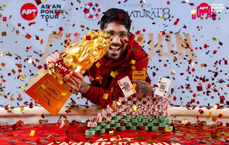 Нішант Шарма покерист