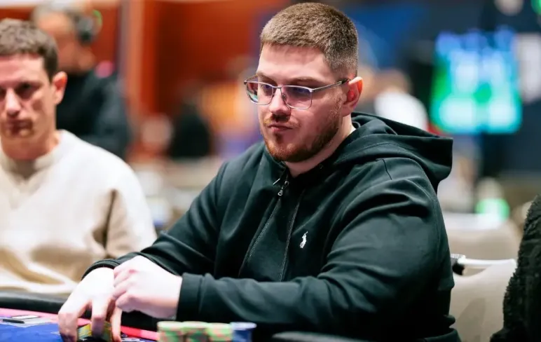 Василь Підгрушний покерист