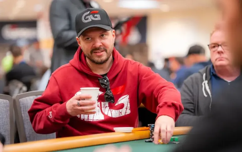 Денис Чуфарін покерист