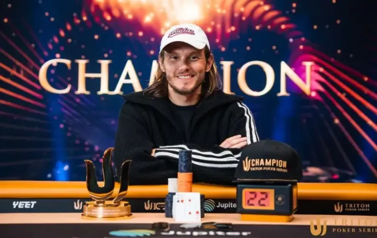 Аліссон Пєкажевич покерист