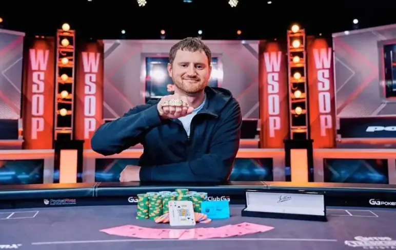 Девід Пітерс