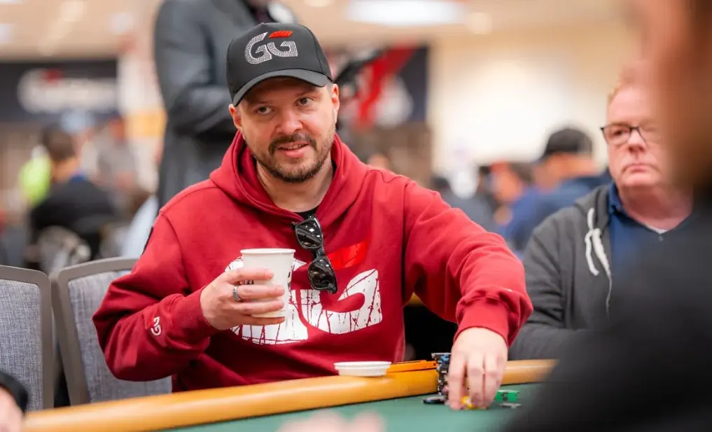 Денис Чуфарін покерист