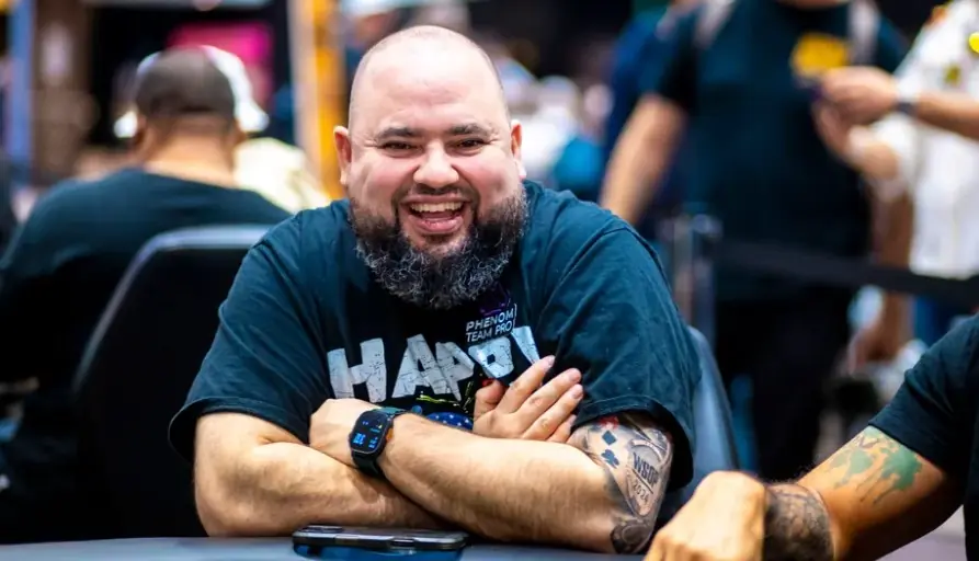 Кріс Хуніхен покерист