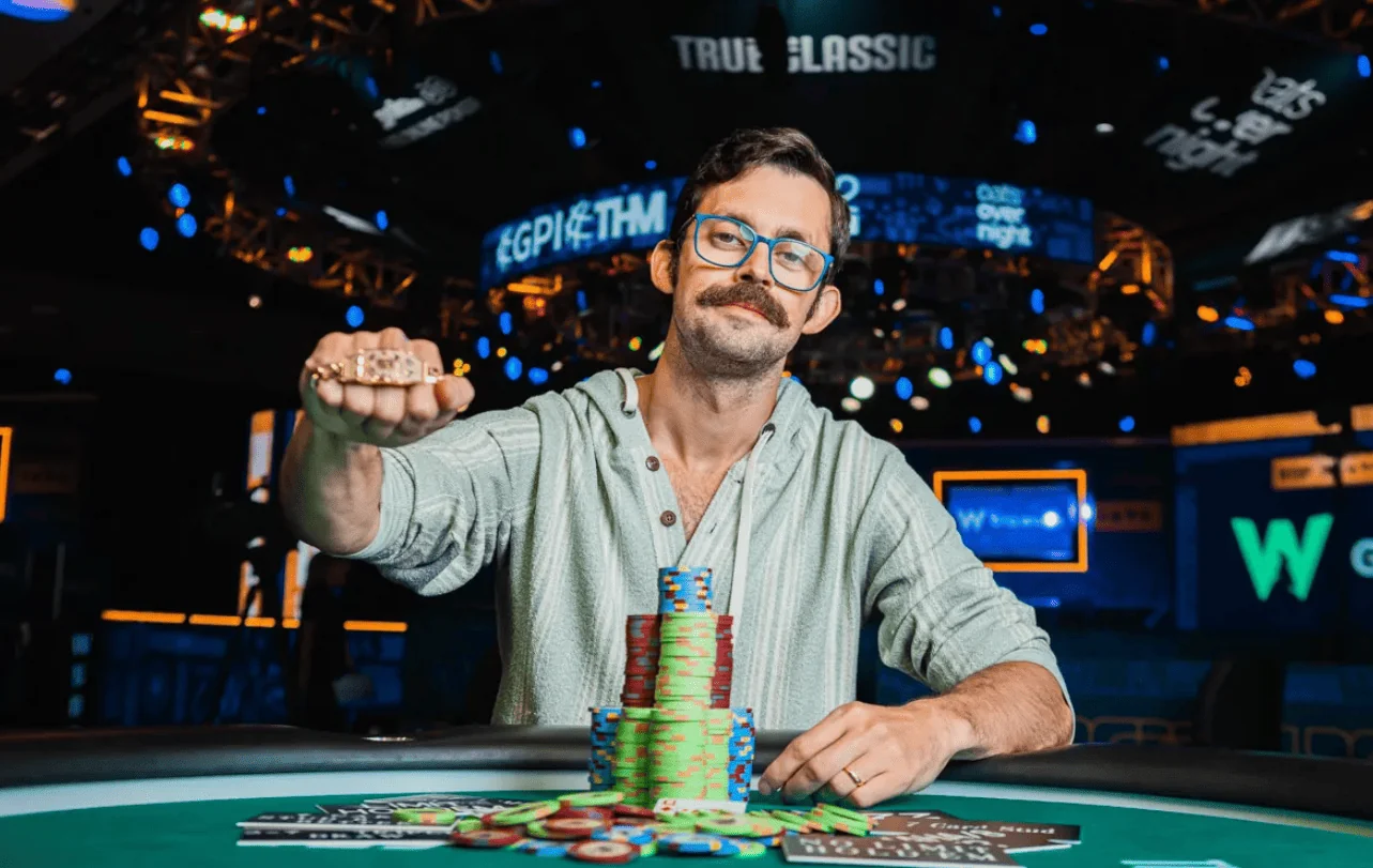 Майк Городинський виграв п’ятий браслет WSOP