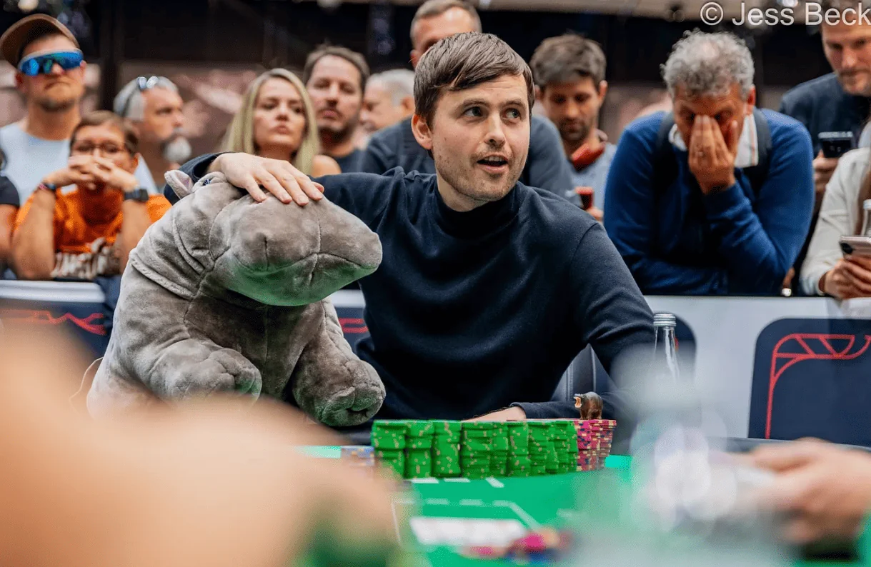 Мартін Кабргел виграв шостий браслет WSOP, паралельно граючи у трьох турнірах