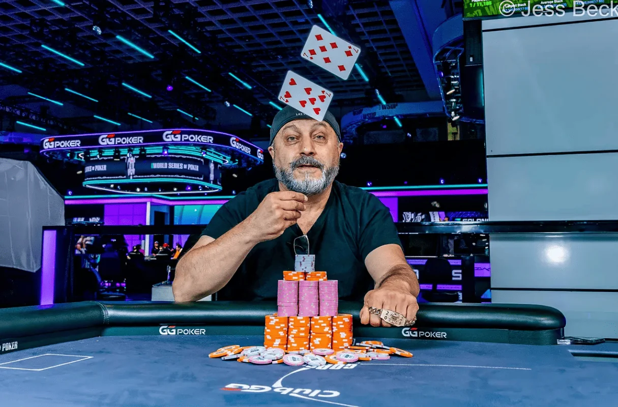 Джонні Ошана обійшов 11,185 учасників та виграв Gladiators of Poker на WSOP