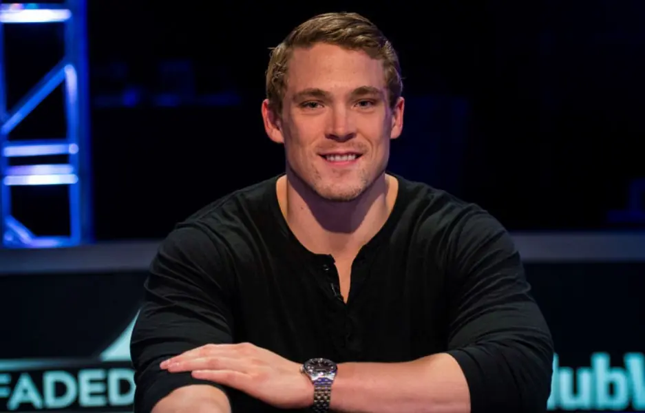 Алекс Фоксен покерист