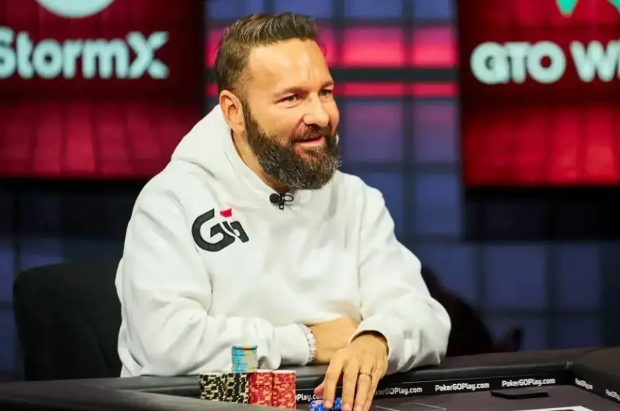 Даніель Негреану покерист