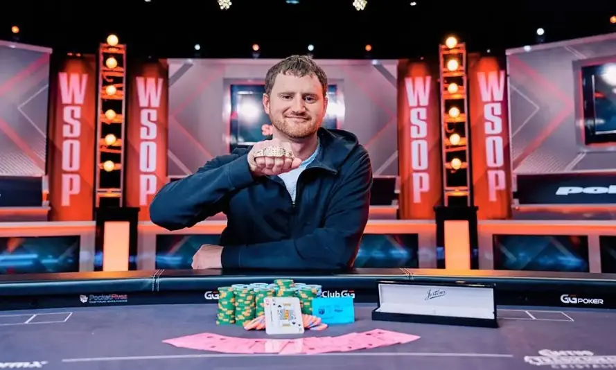 Девід Пітерс