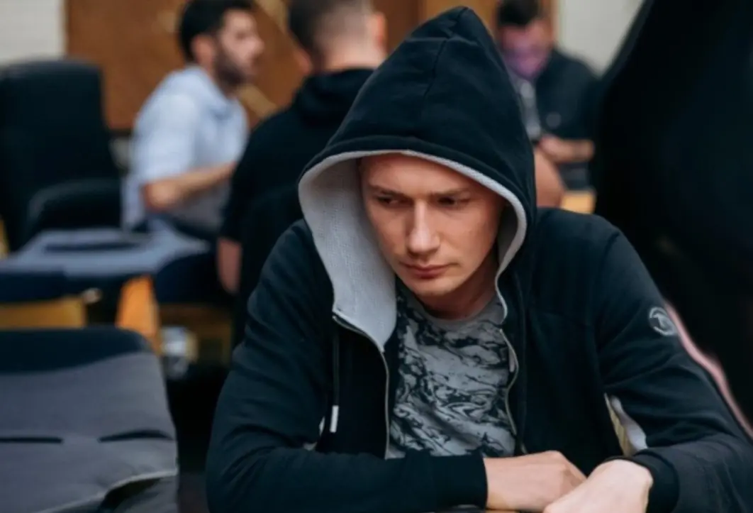 Павло Білоножко покерист